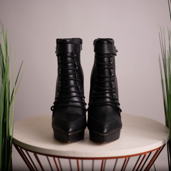 Booties - Picture 3 of 4